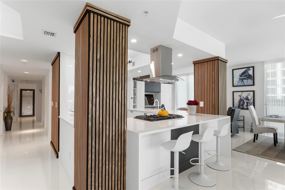 Diplomat Oceanfront Resid - Residential