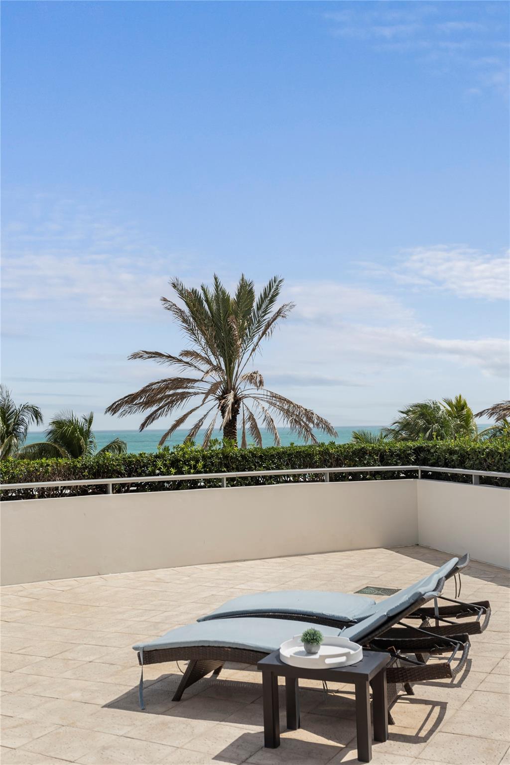 Diplomat Oceanfront Resid - Residential