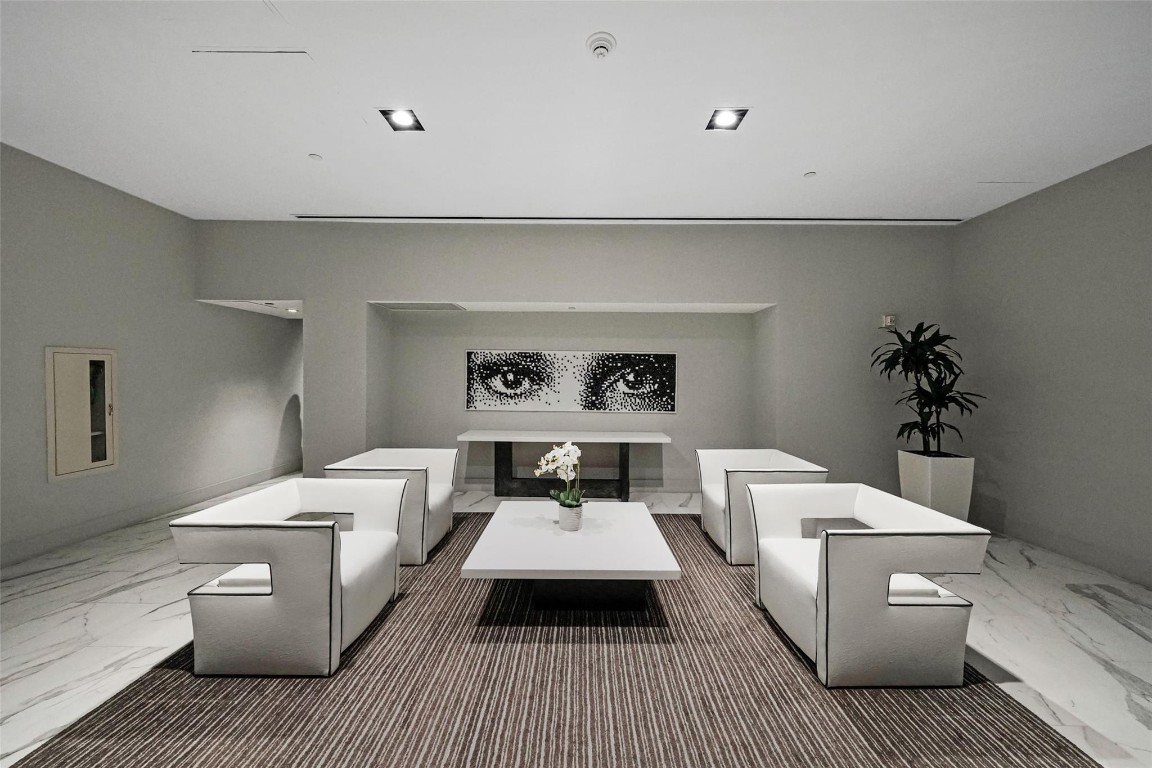 Diplomat Oceanfront Resid - Residential