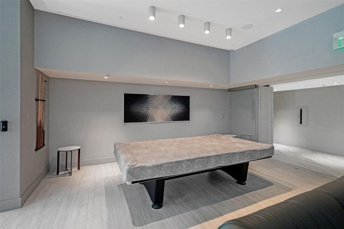 Diplomat Oceanfront Resid - Residential