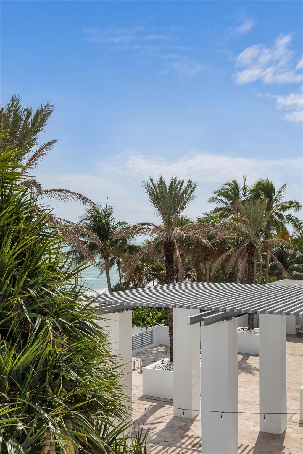 Diplomat Oceanfront Resid - Residential