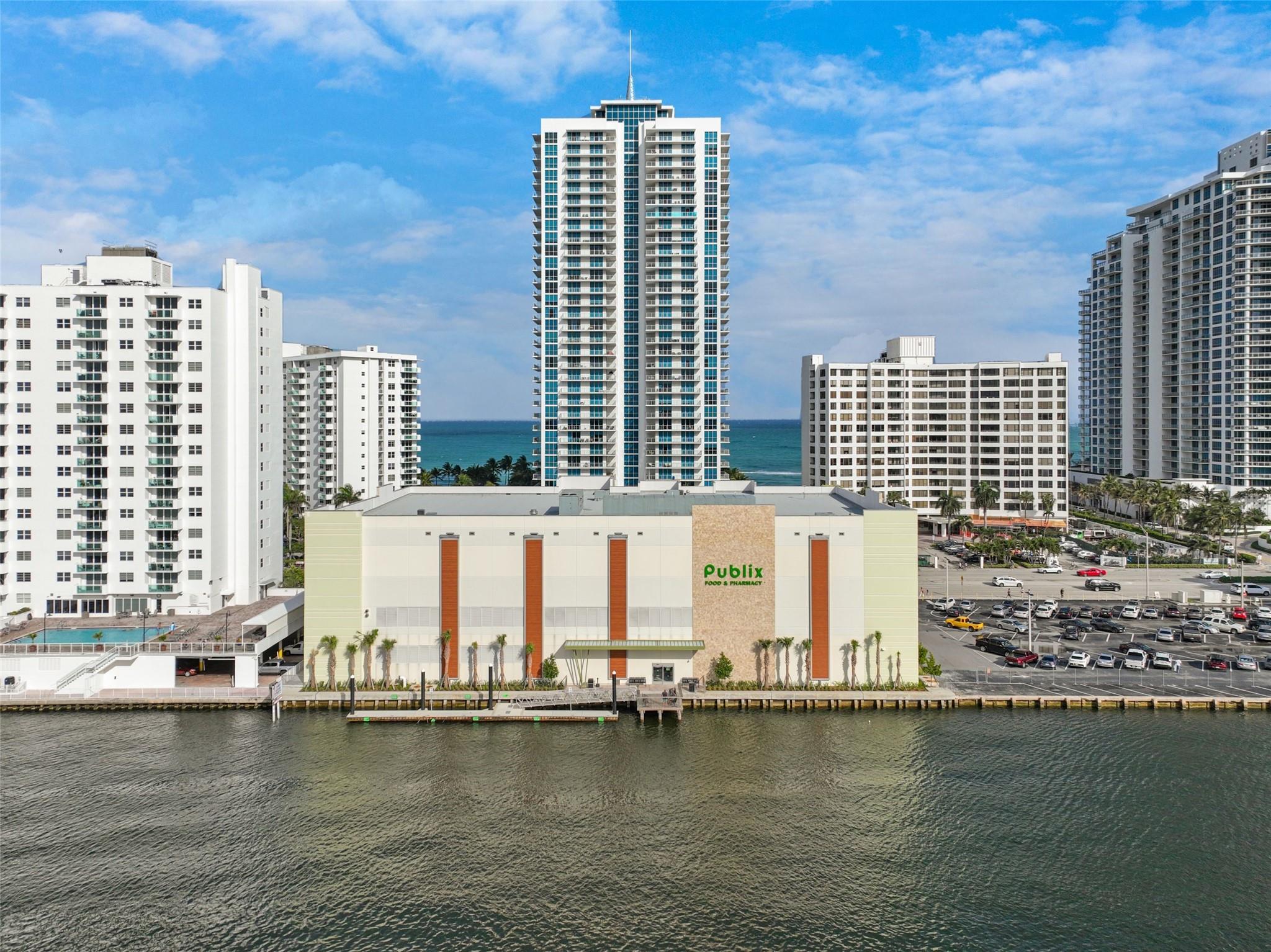 Diplomat Oceanfront Resid - Residential