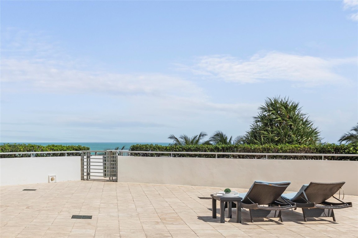 Diplomat Oceanfront Resid - Residential