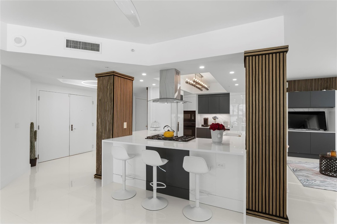 Diplomat Oceanfront Resid - Residential