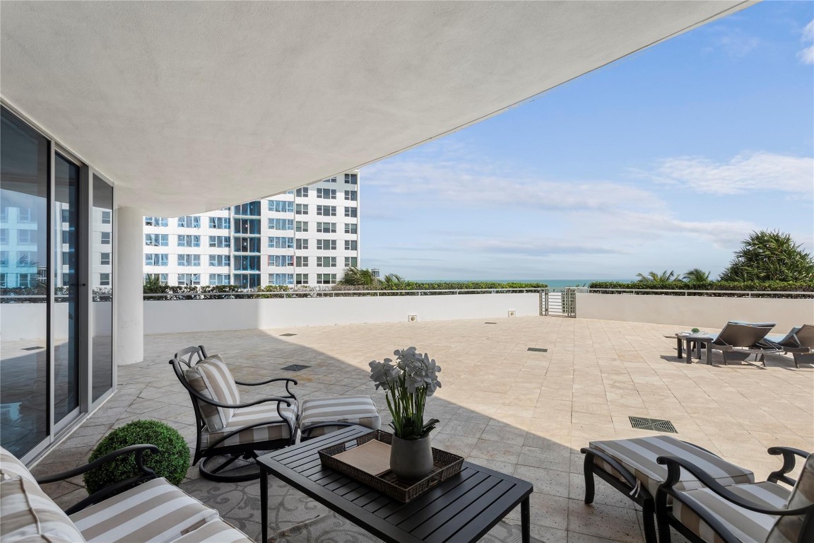 Diplomat Oceanfront Resid - Residential