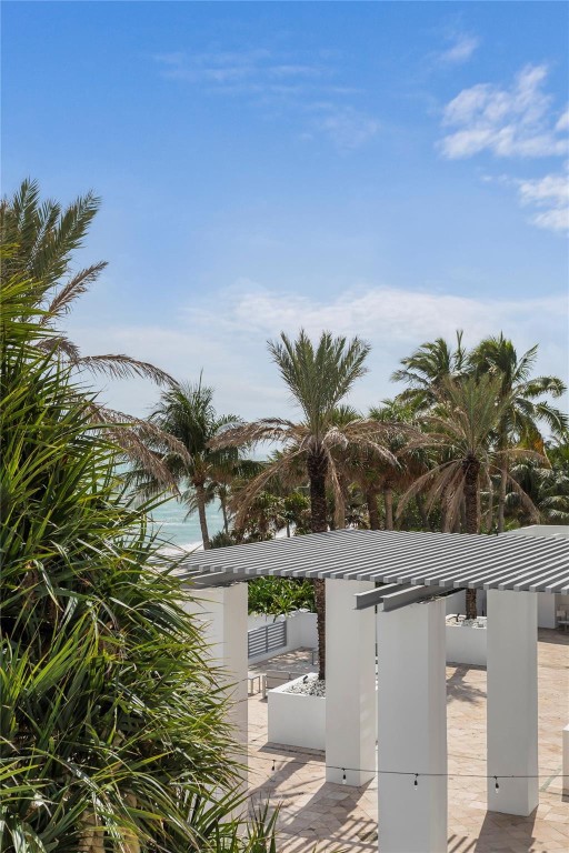 Diplomat Oceanfront Resid - Residential