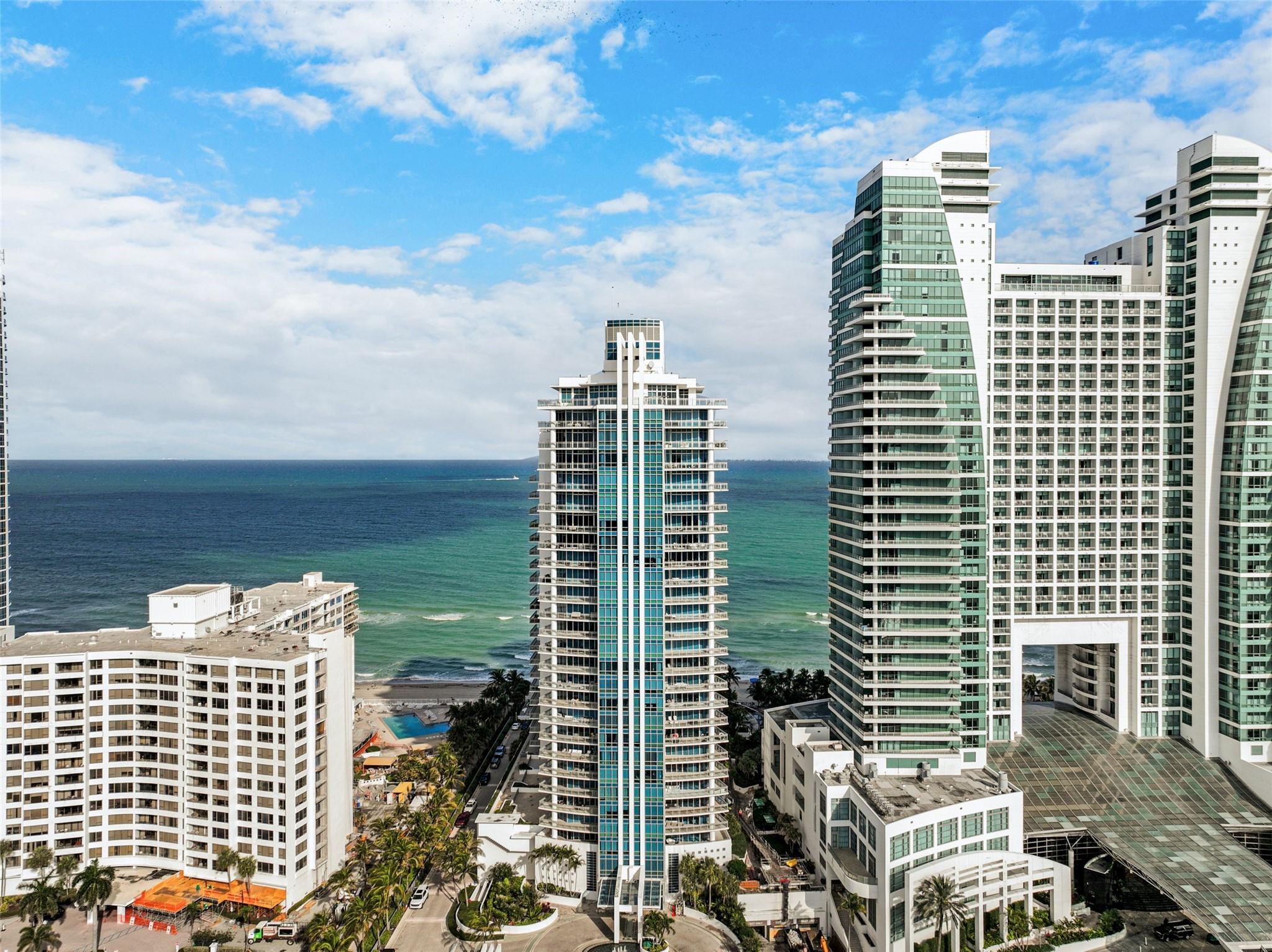 Diplomat Oceanfront Resid - Residential