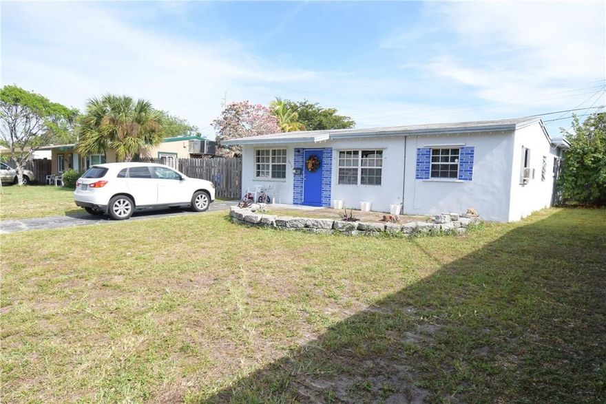 Spacious 3 bedroom 2 bath home located on a quiet dead end street. Home offers split floor plan with oversized master suit. Tile floors in living and newer laminate in bedrooms. Fully fenced yard for privacy and shed for extra storage.