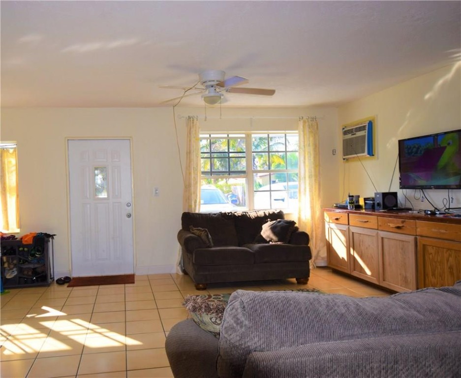 Collier Estates 41-19 B - Residential