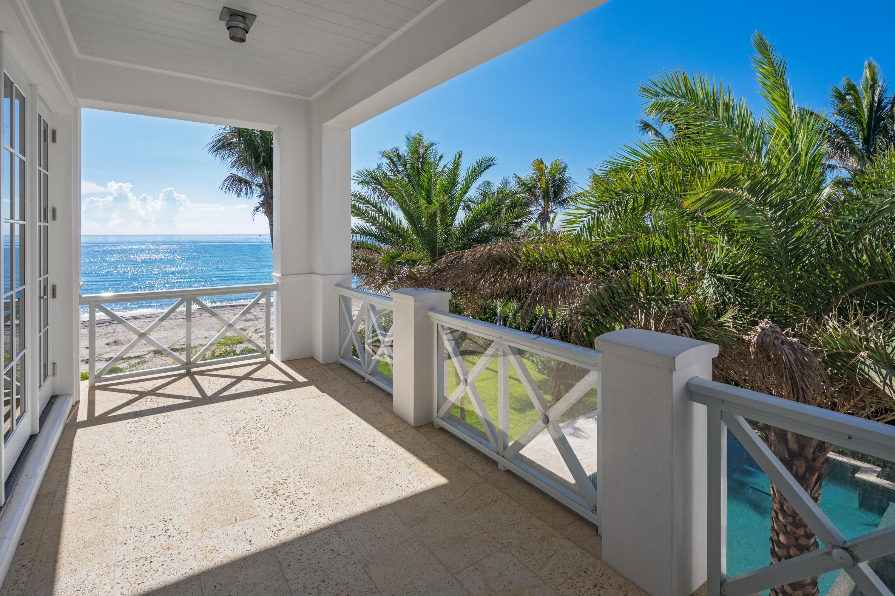 M M W BEACHHOUSE LOT PL - Residential