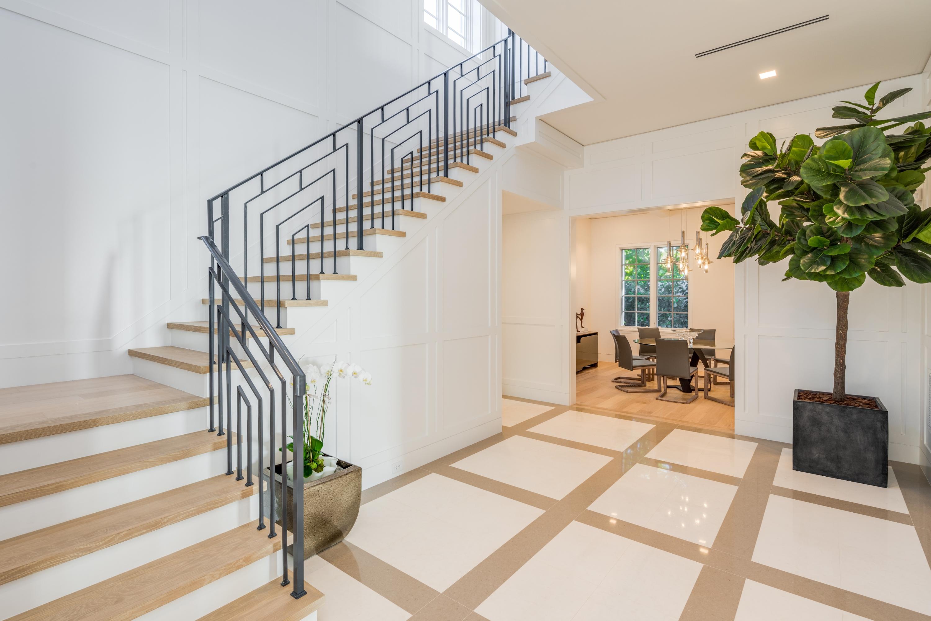 M M W BEACHHOUSE LOT PL - Residential