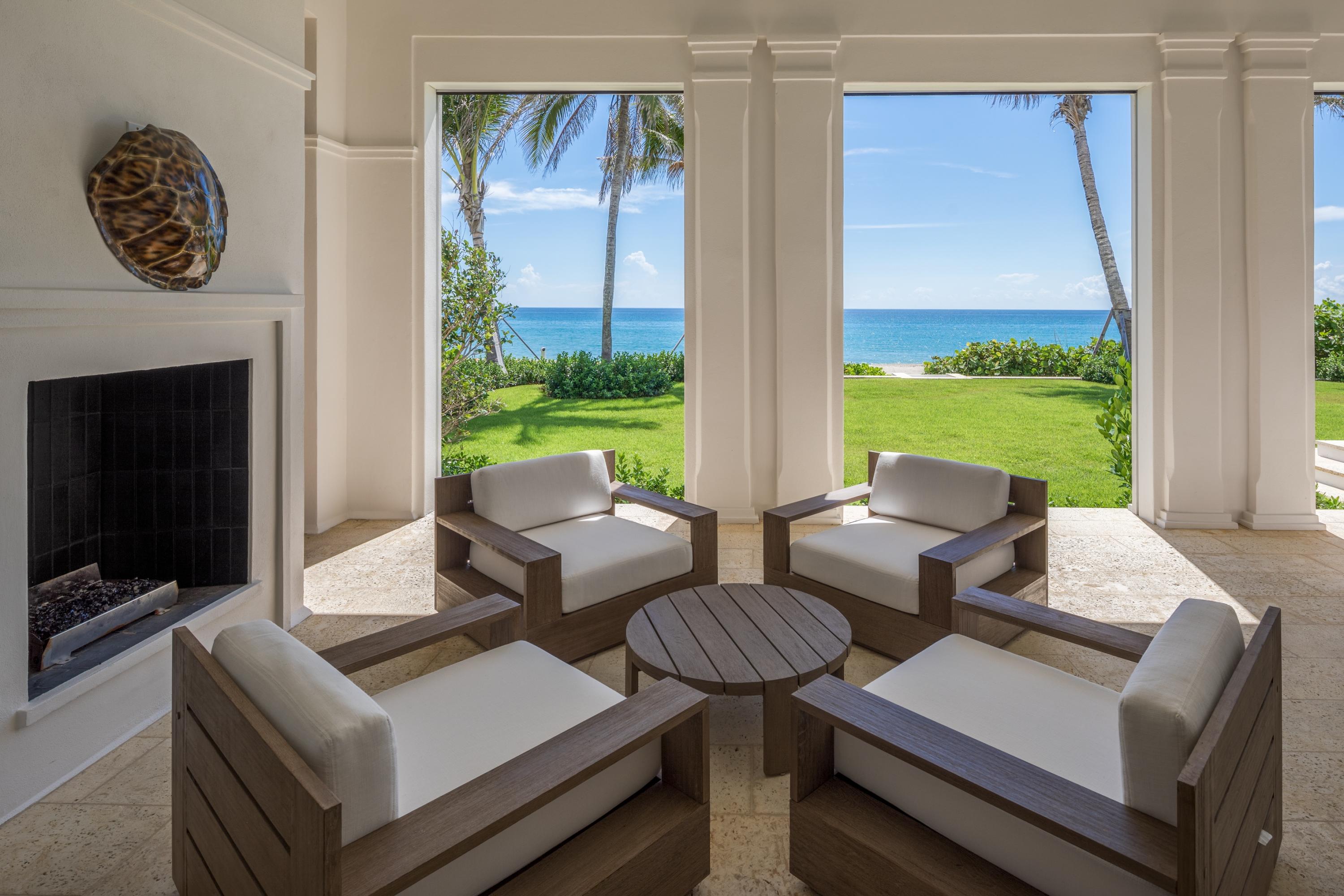 M M W BEACHHOUSE LOT PL - Residential