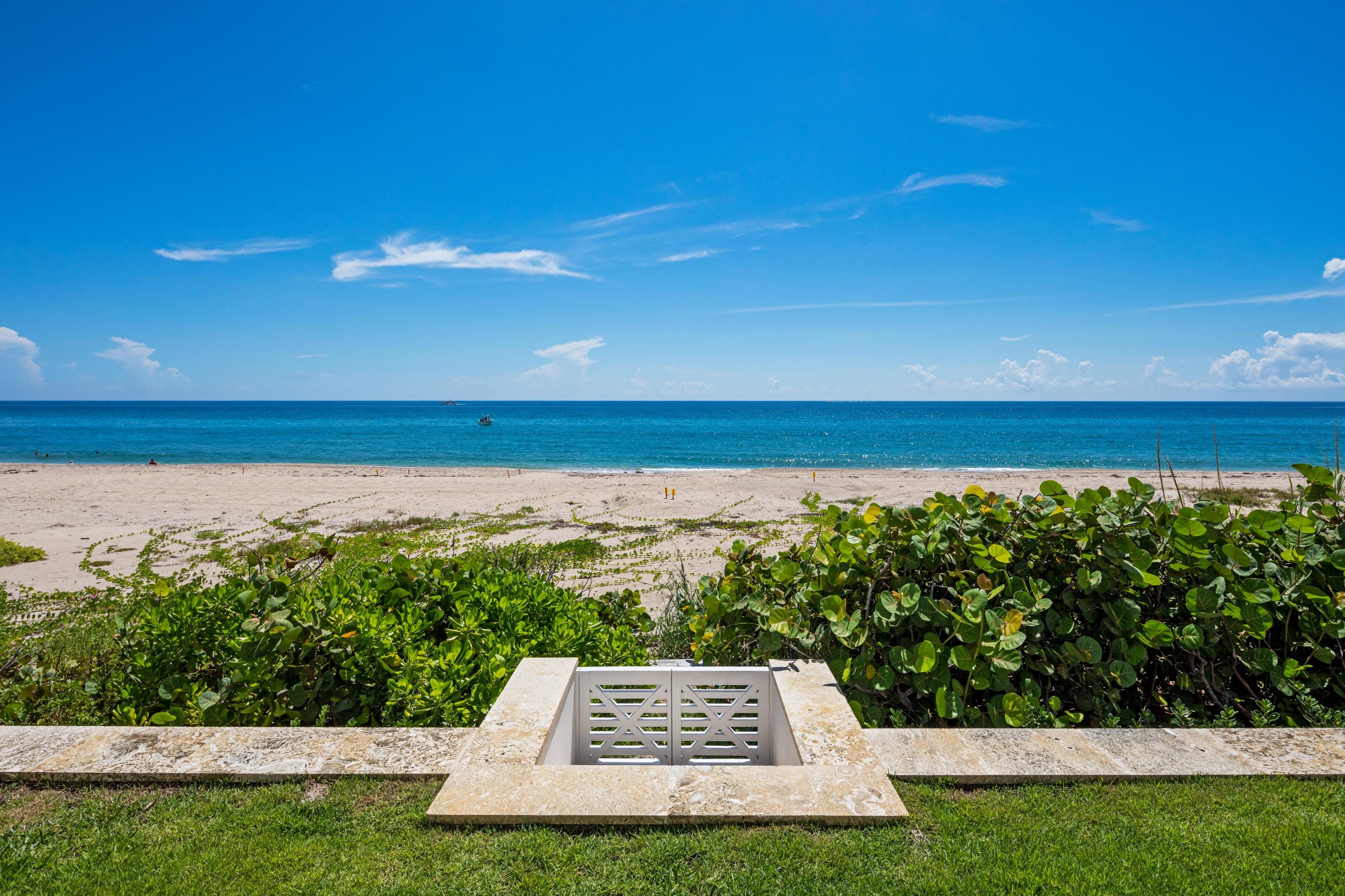 M M W BEACHHOUSE LOT PL - Residential