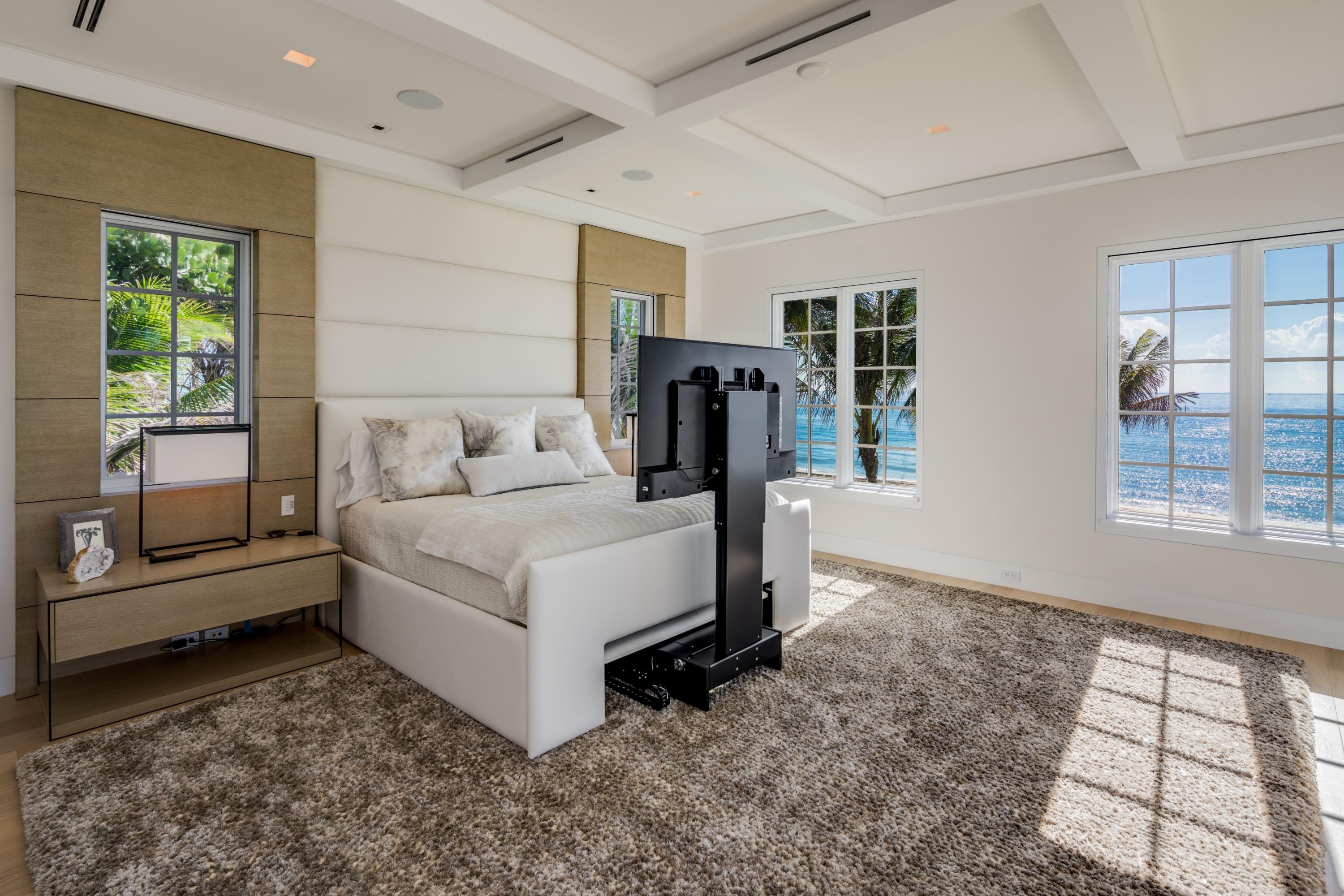 M M W BEACHHOUSE LOT PL - Residential