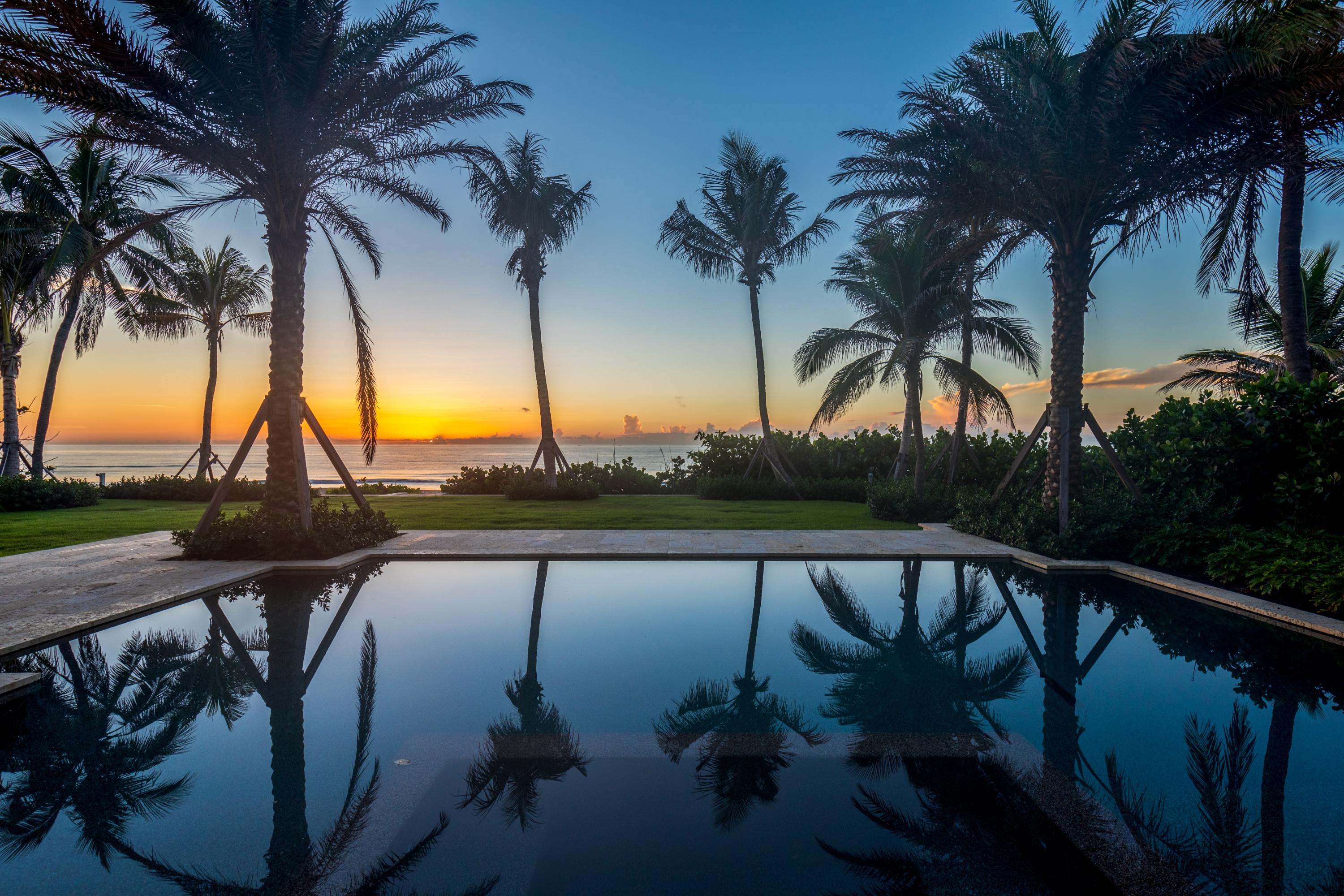 M M W BEACHHOUSE LOT PL - Residential