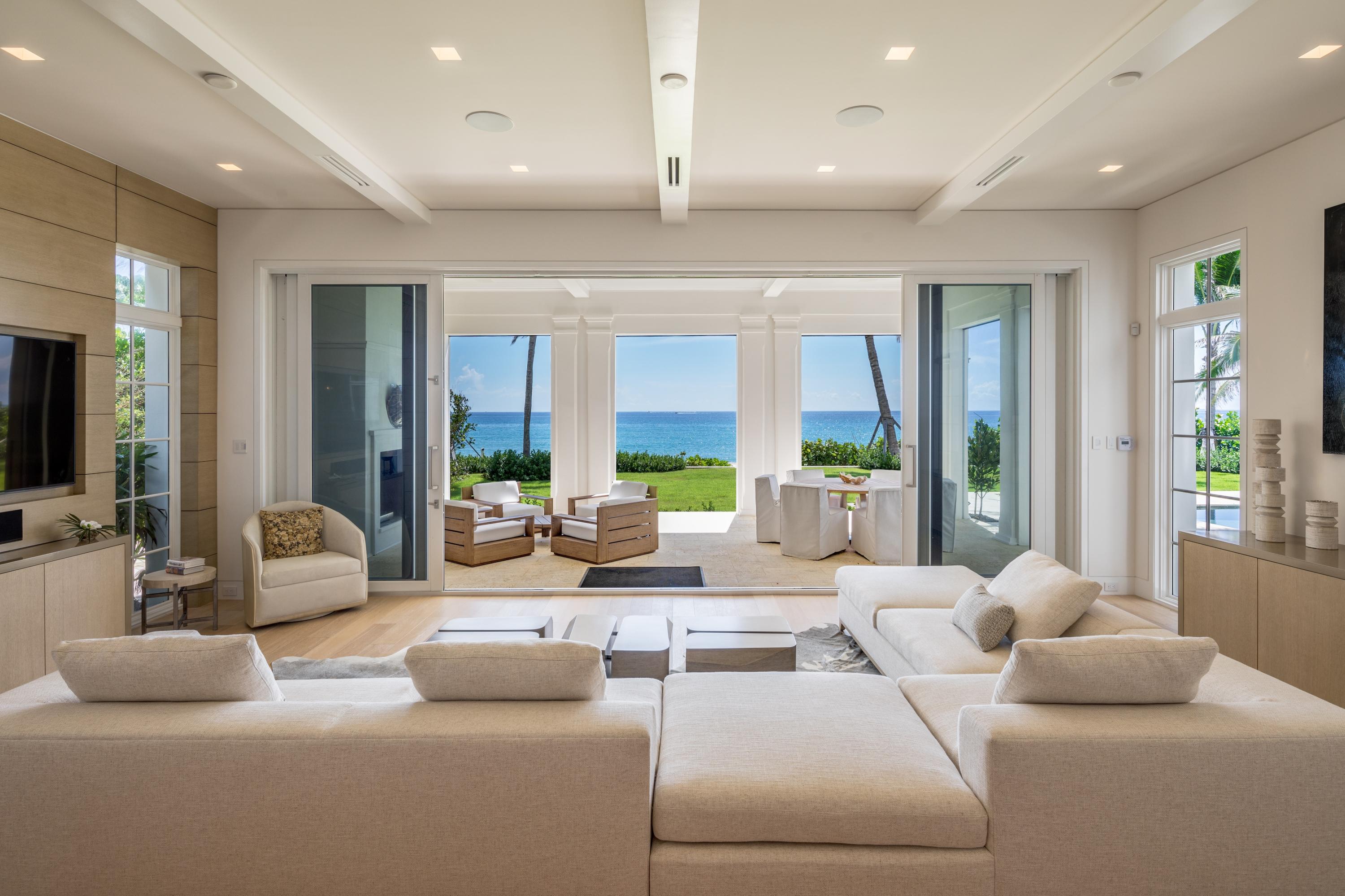 M M W BEACHHOUSE LOT PL - Residential