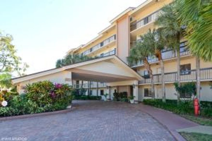 Convenient ground floor living with no elevators or stairs to deal with. Gate out back opens to green area, marina and pool. Unit tiled throughout. Newer kitchen. View of pool and boats in marina. Updated baths. Near community pool, community tennis courts, and sidewalks to beaches or shopping. Community pool is heated. Dog friendly under 20lbs is strictly enforced. Buildings and community is kept immaculate.