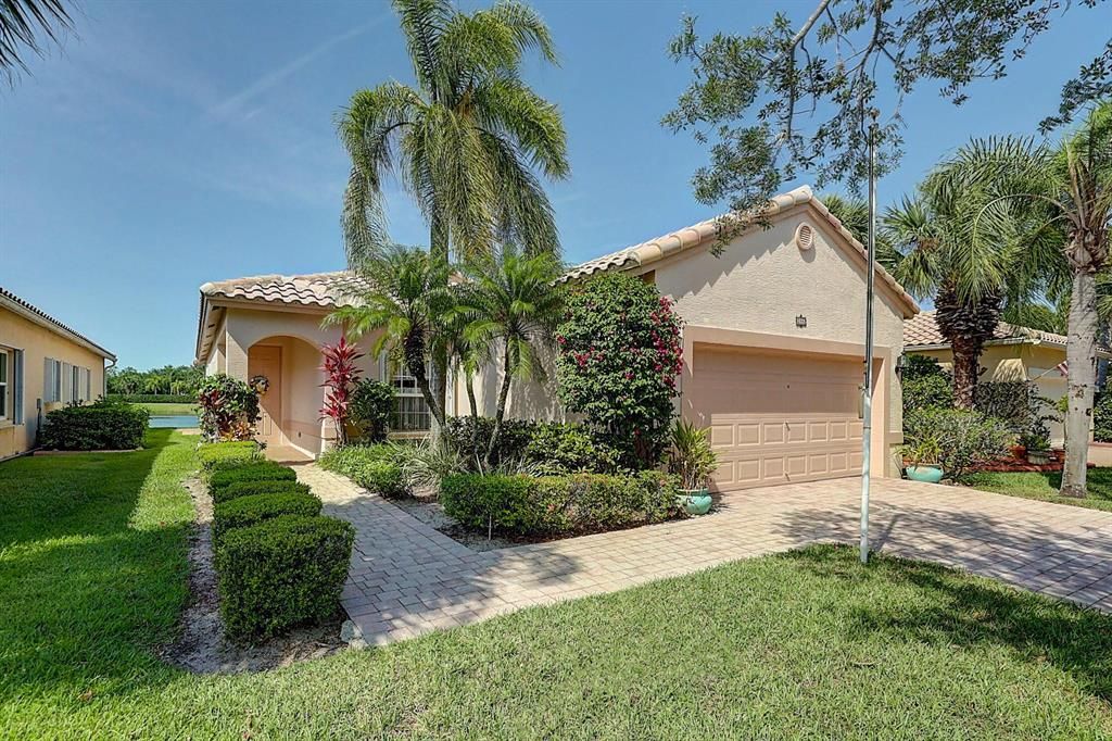 Photo of 306 NW Treeline Trace, Port Saint Lucie, FL 34986 (MLS # R10790555)