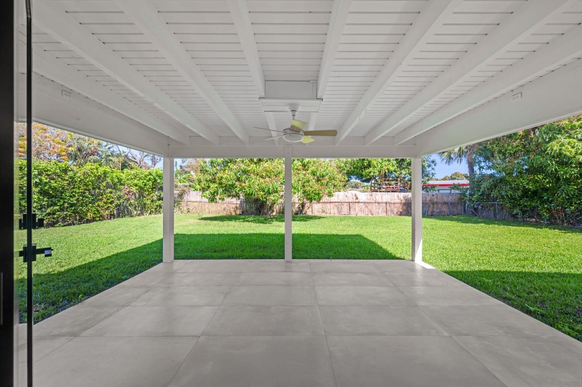 315 E Jasmine Dr