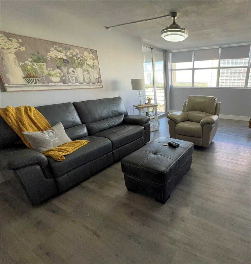 Lake Point Tower Condo - Residential