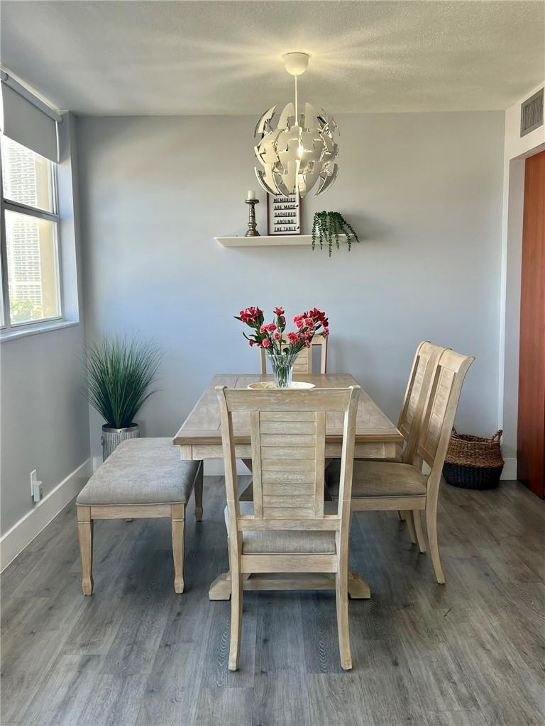 Lake Point Tower Condo - Residential