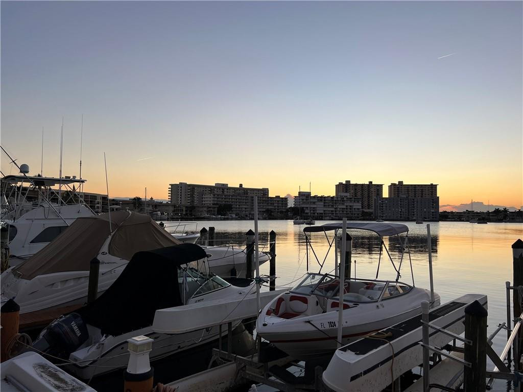 Lake Point Tower Condo - Residential