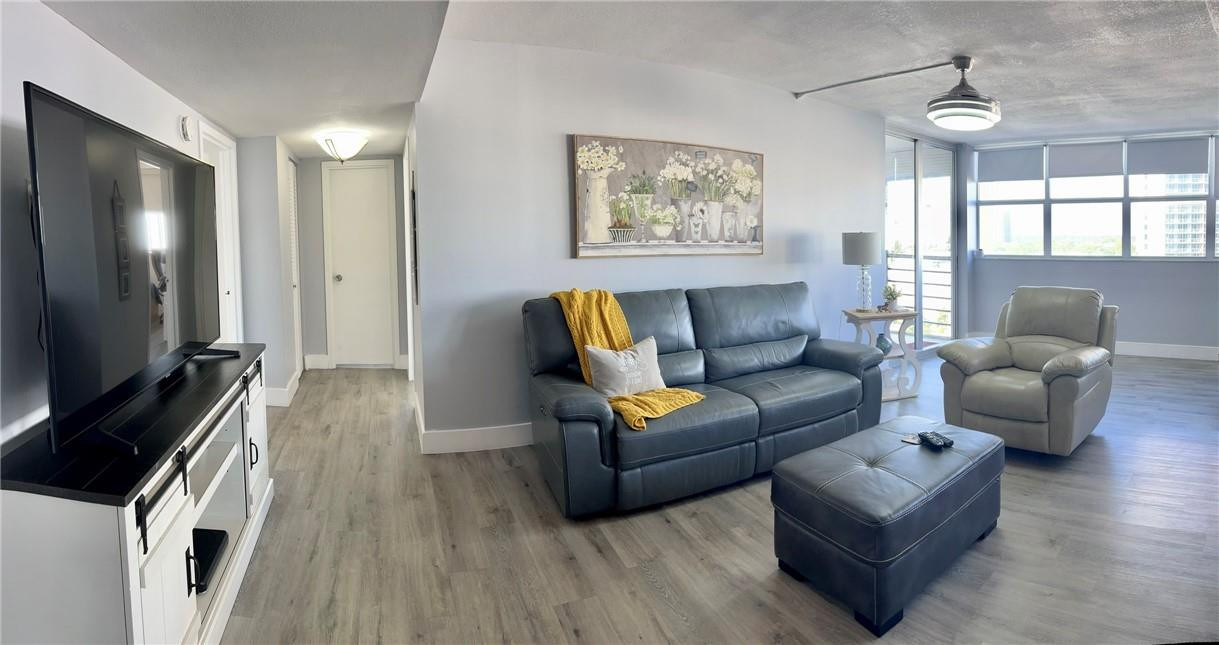 Lake Point Tower Condo - Residential