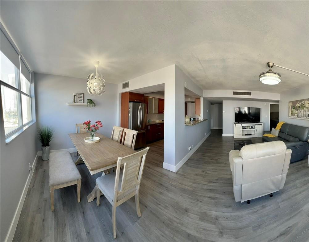 Lake Point Tower Condo - Residential