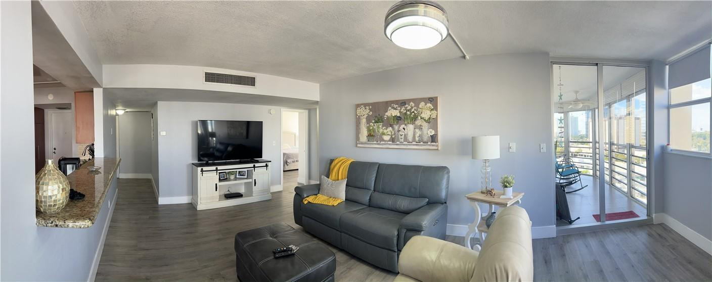 Lake Point Tower Condo - Residential