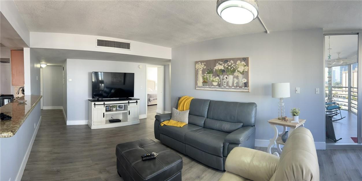 Lake Point Tower Condo - Residential