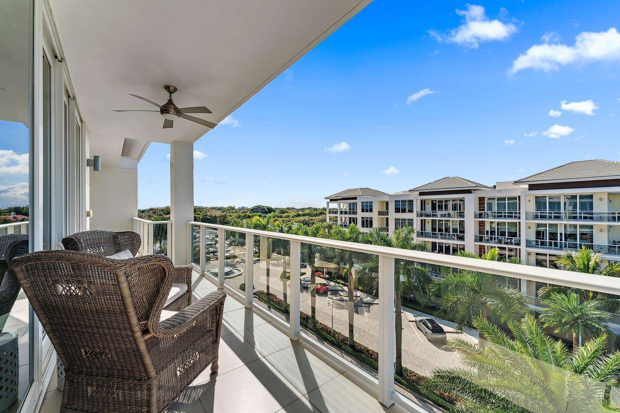 AZURE CONDO - Residential