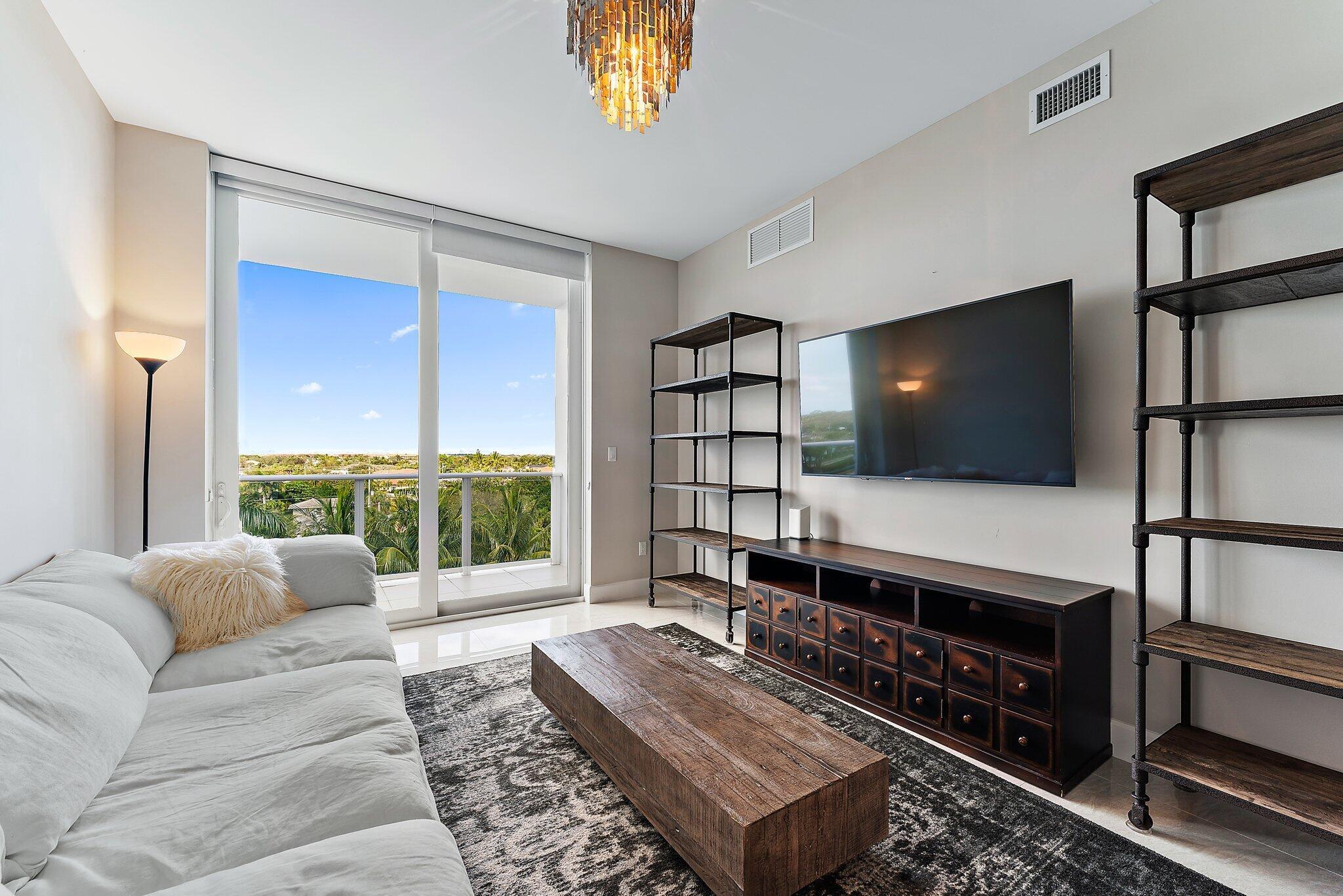 AZURE CONDO - Residential