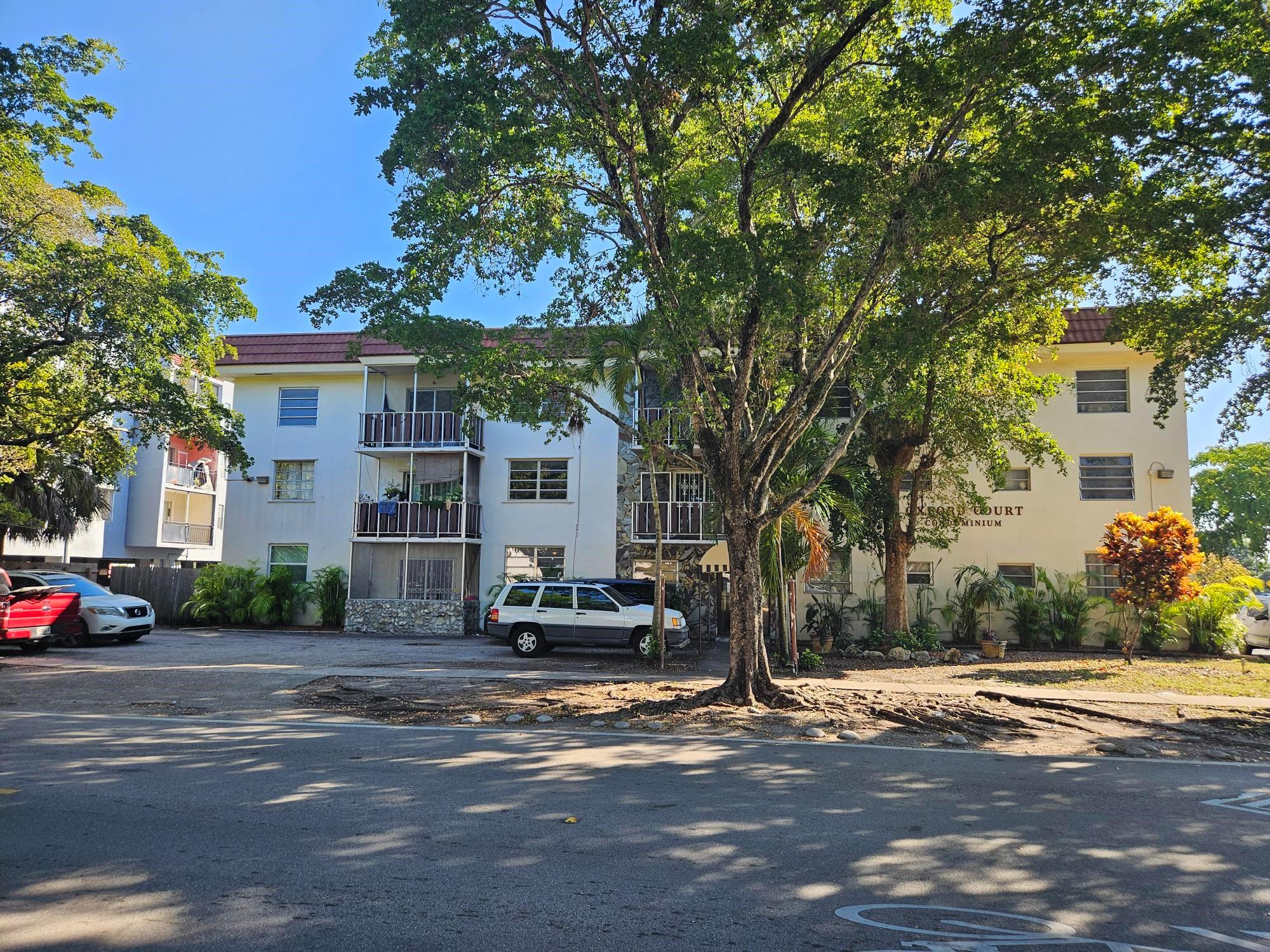Oxford Court Condo - Residential Lease