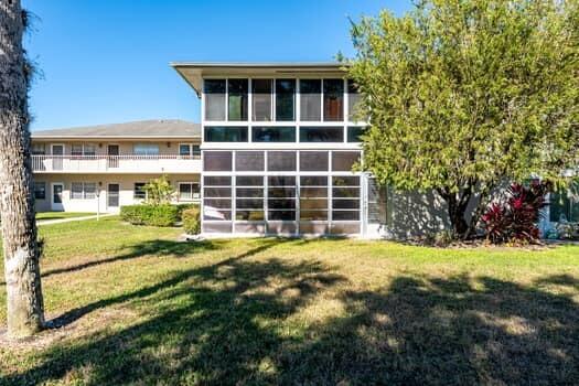 VISTA ST LUCIE BUILDINGS 9 THRU 20 - Residential