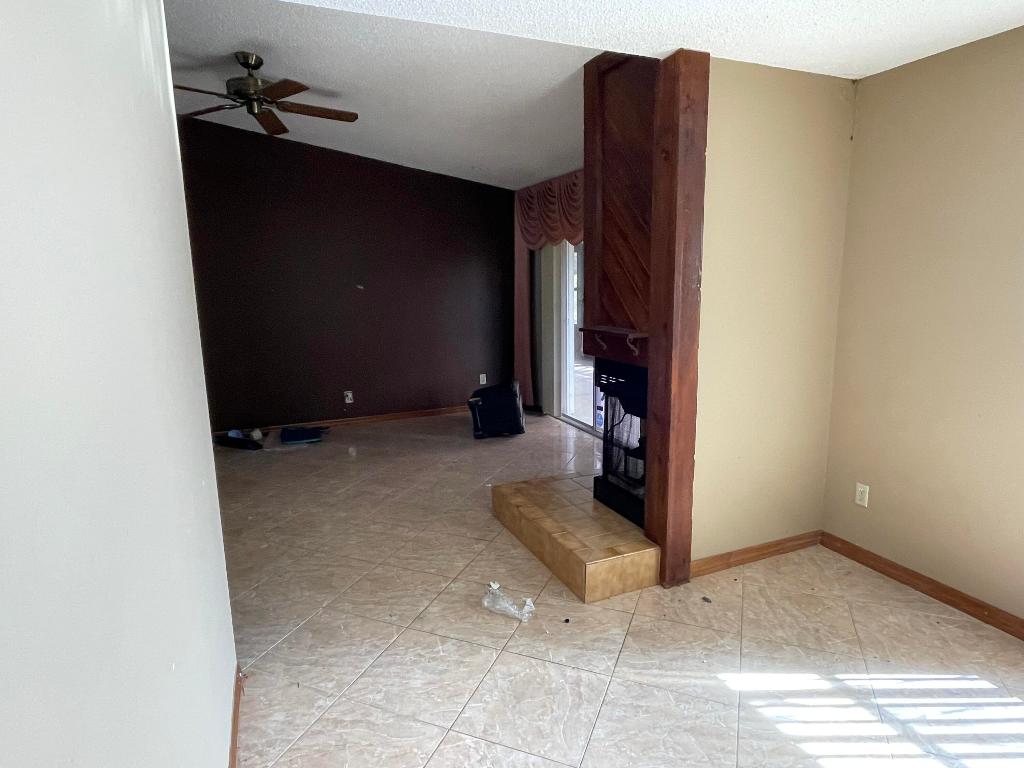 PORT ST LUCIE SECTION 24 - Residential