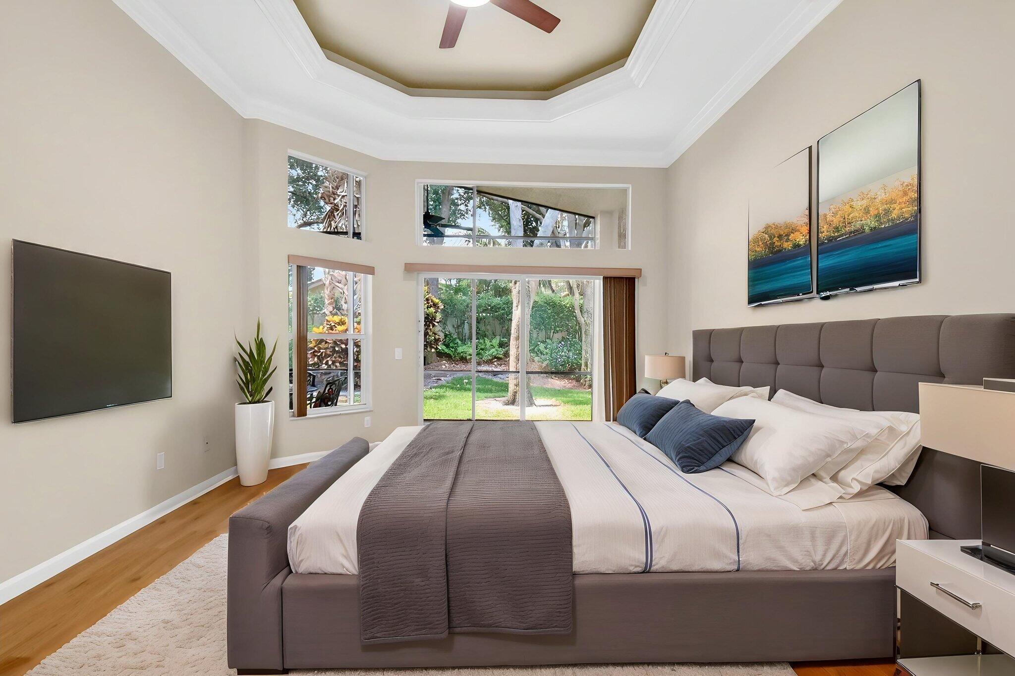 VALENCIA PALMS 6 - Residential Lease