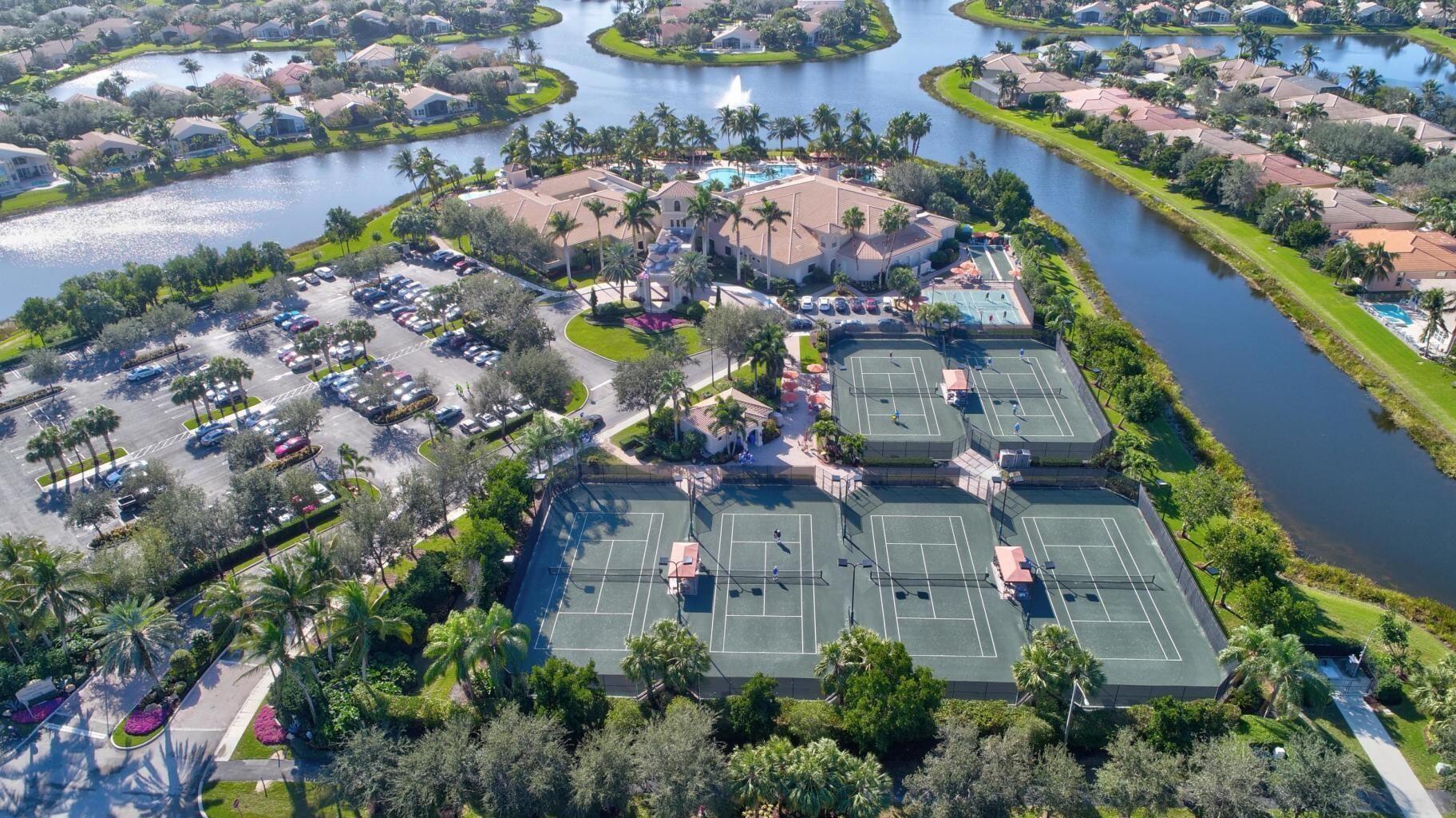 VALENCIA PALMS 6 - Residential Lease