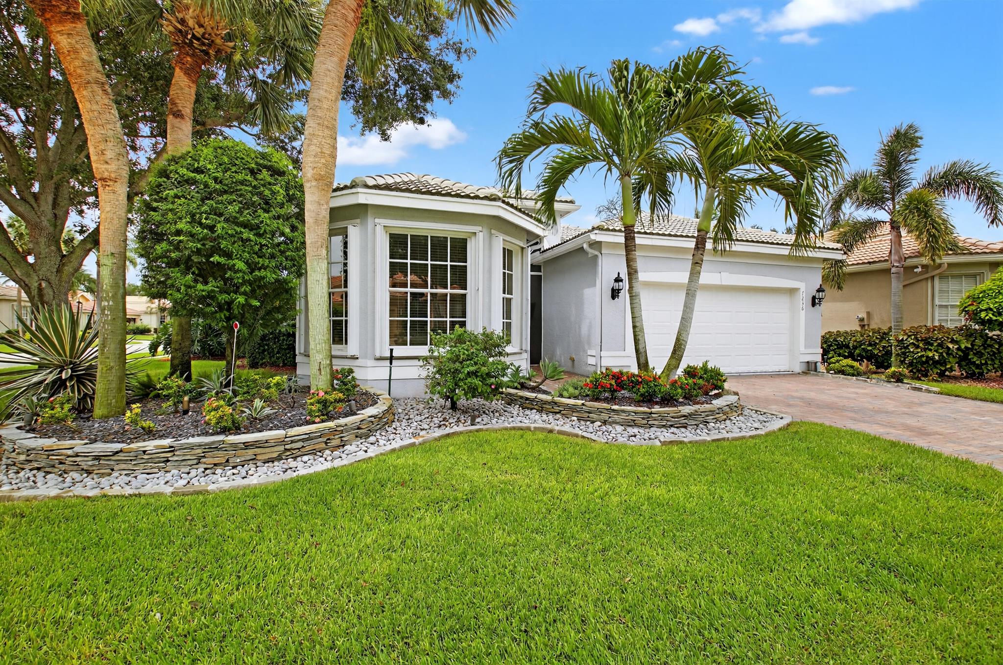 7236 Maple Ridge Trail