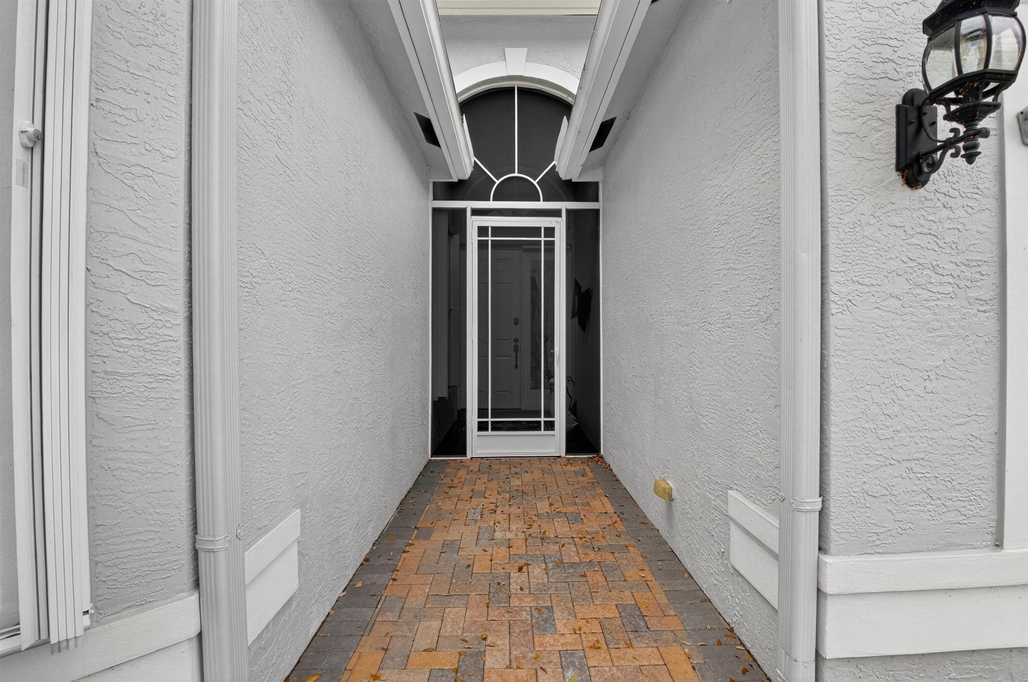 7236 Maple Ridge Trail