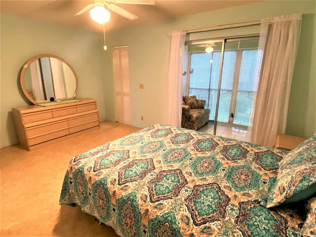 VILLAGE GREEN KENSINGTON CONDO - Residential