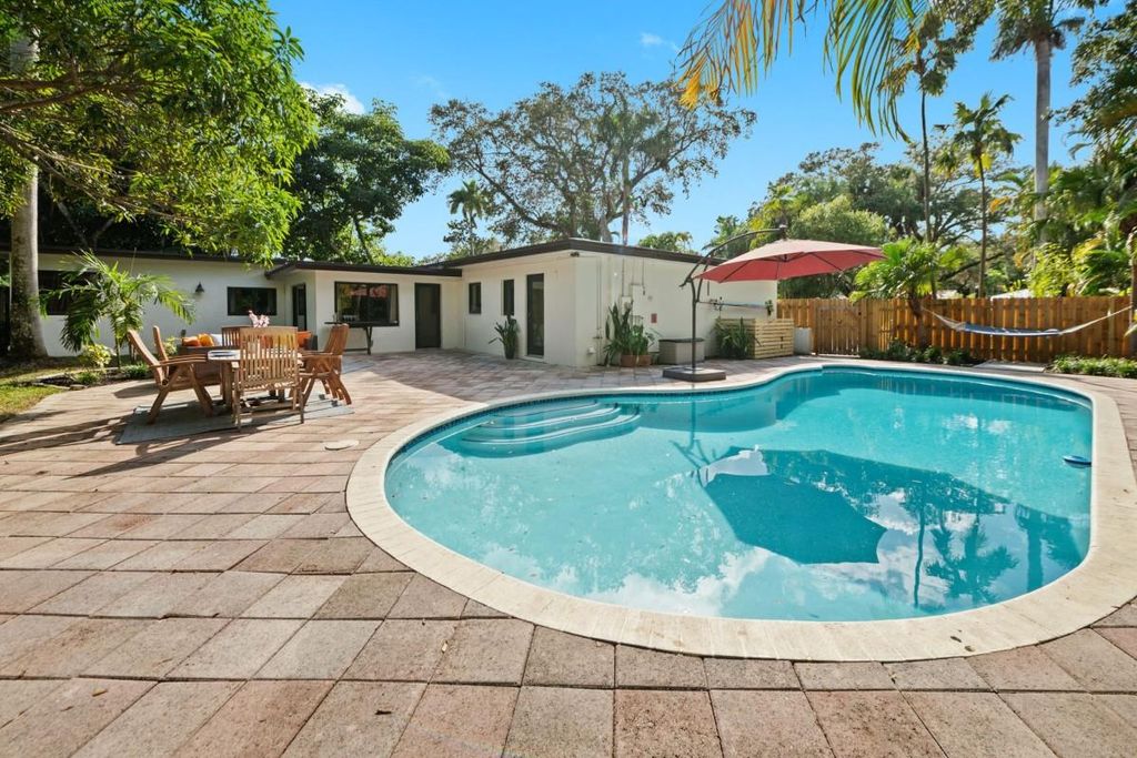 Photo of 2454 SW 30th Ave, Fort Lauderdale, FL 33312 (MLS # F10531129)