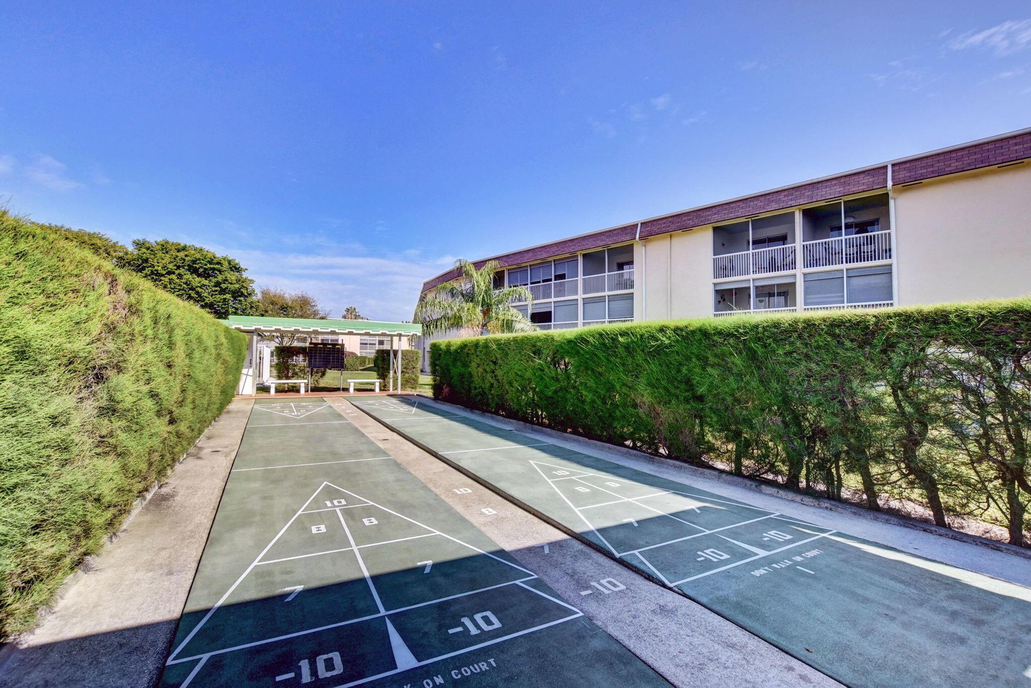 VILLAGE GREEN COVENTRY CO - Residential