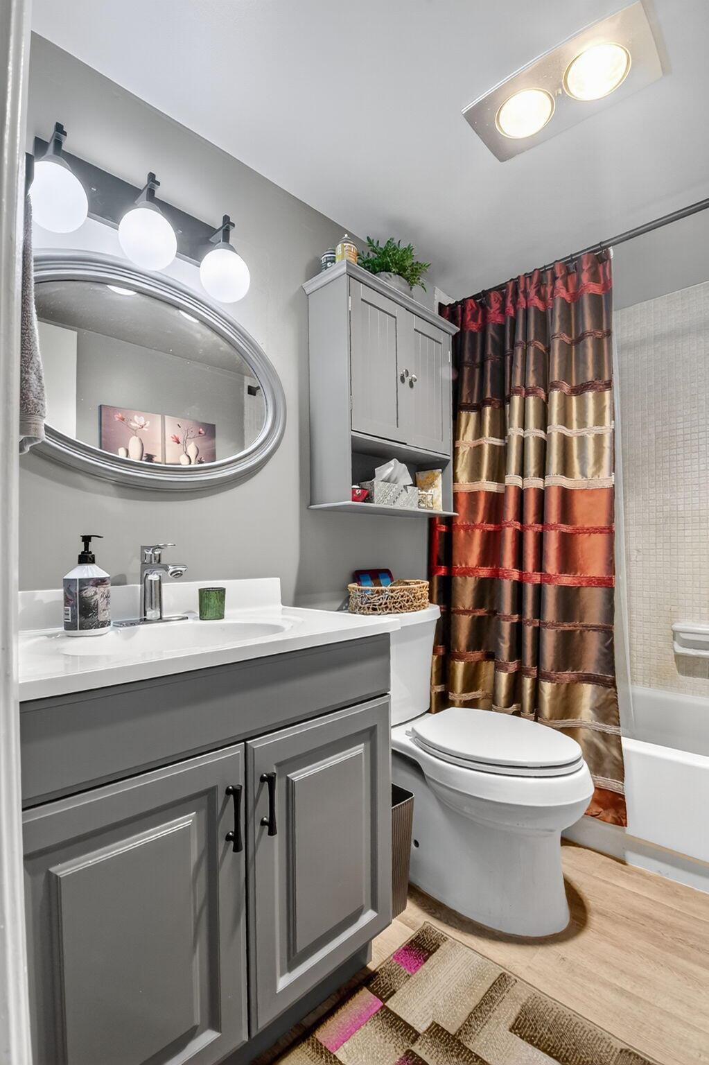 VILLAGE GREEN COVENTRY CO - Residential