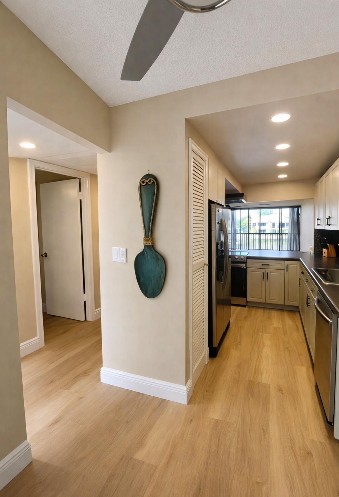 BOCA BAYOU CONDO - Residential Lease