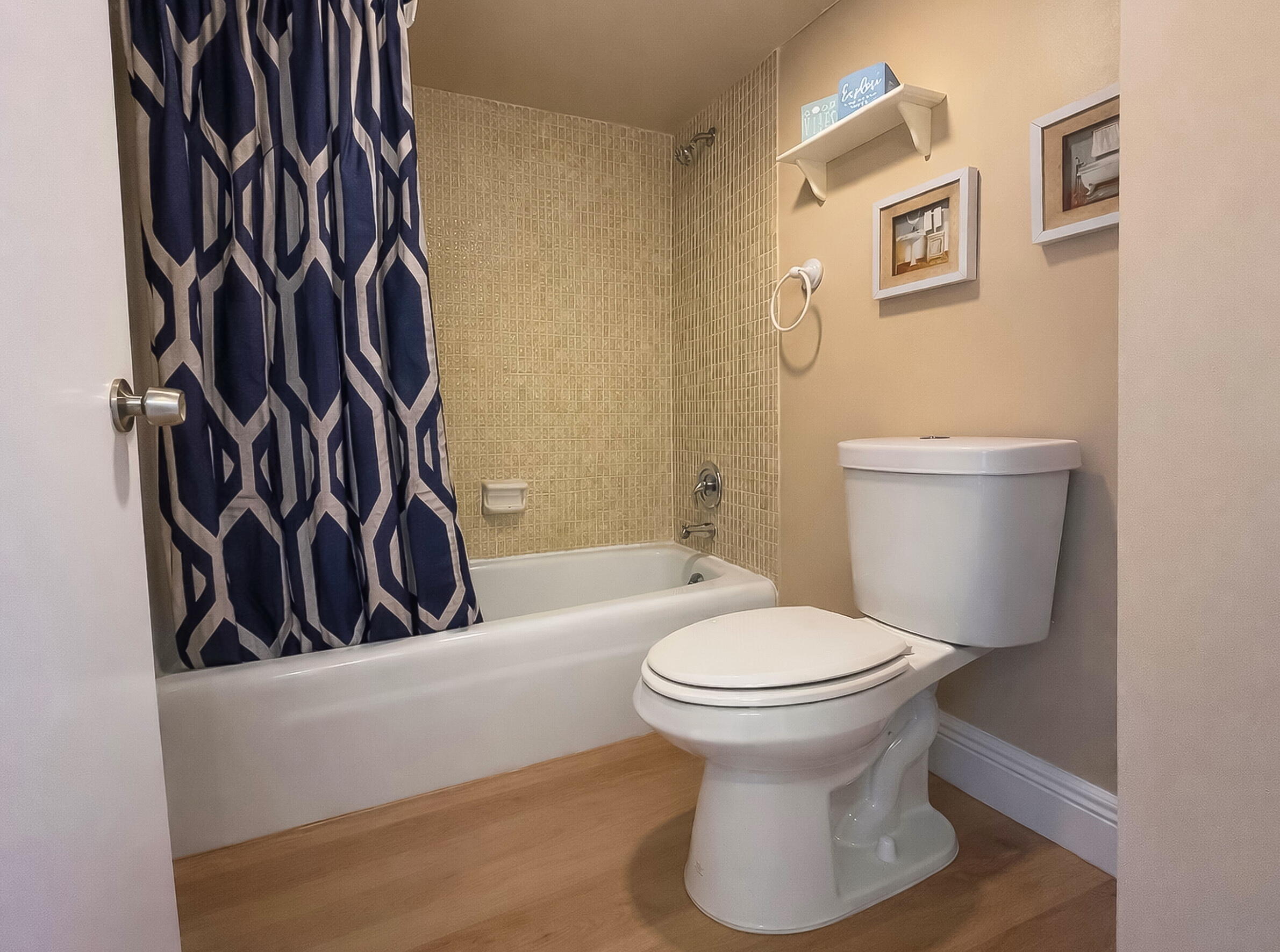 BOCA BAYOU CONDO - Residential Lease