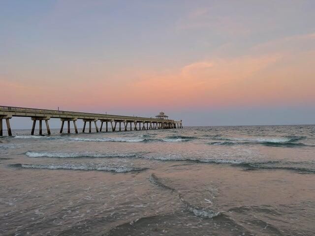 BOCA BAYOU CONDO - Residential Lease