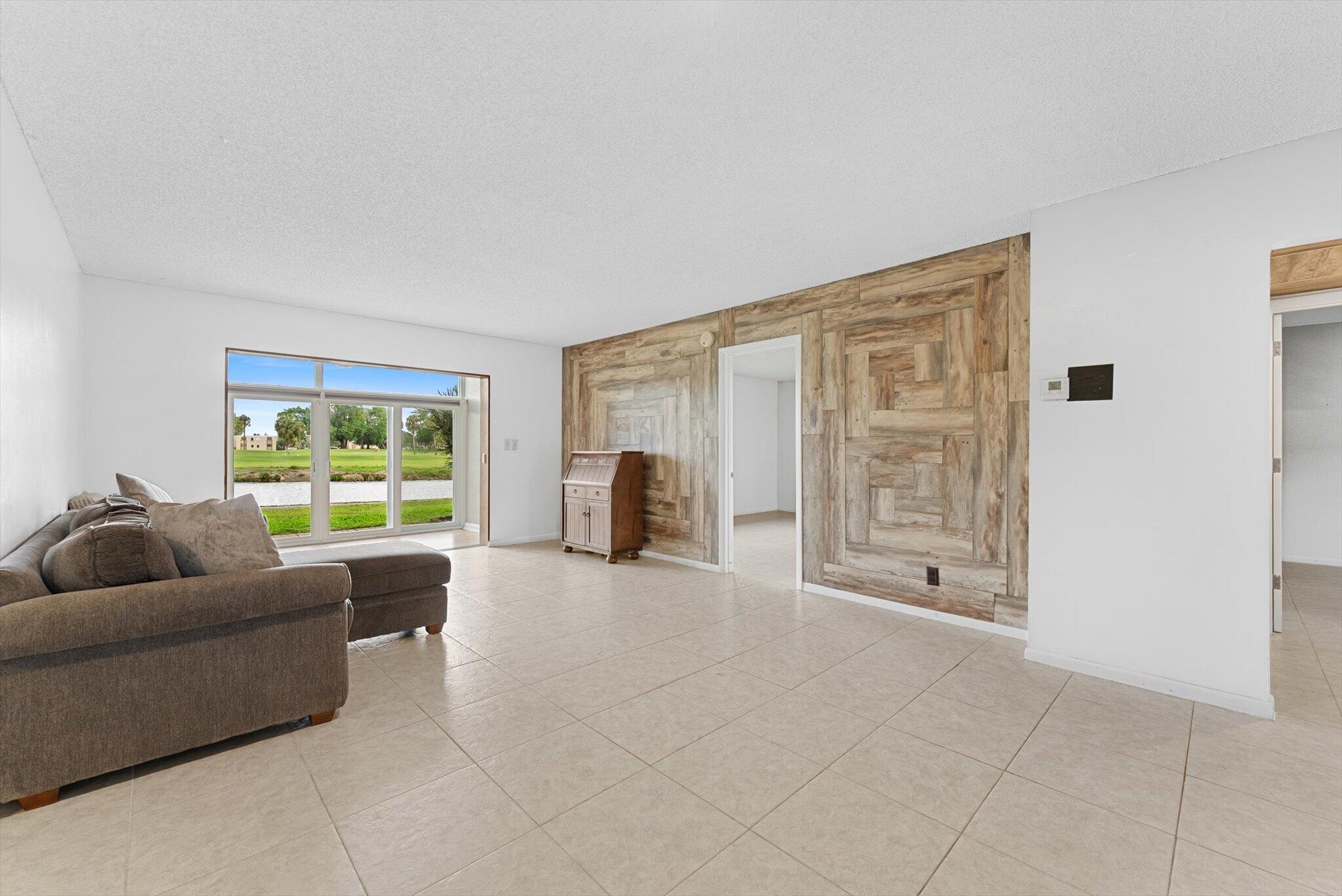 ORIOLE GOLF & TENNIS CLUB CONDO - Residential