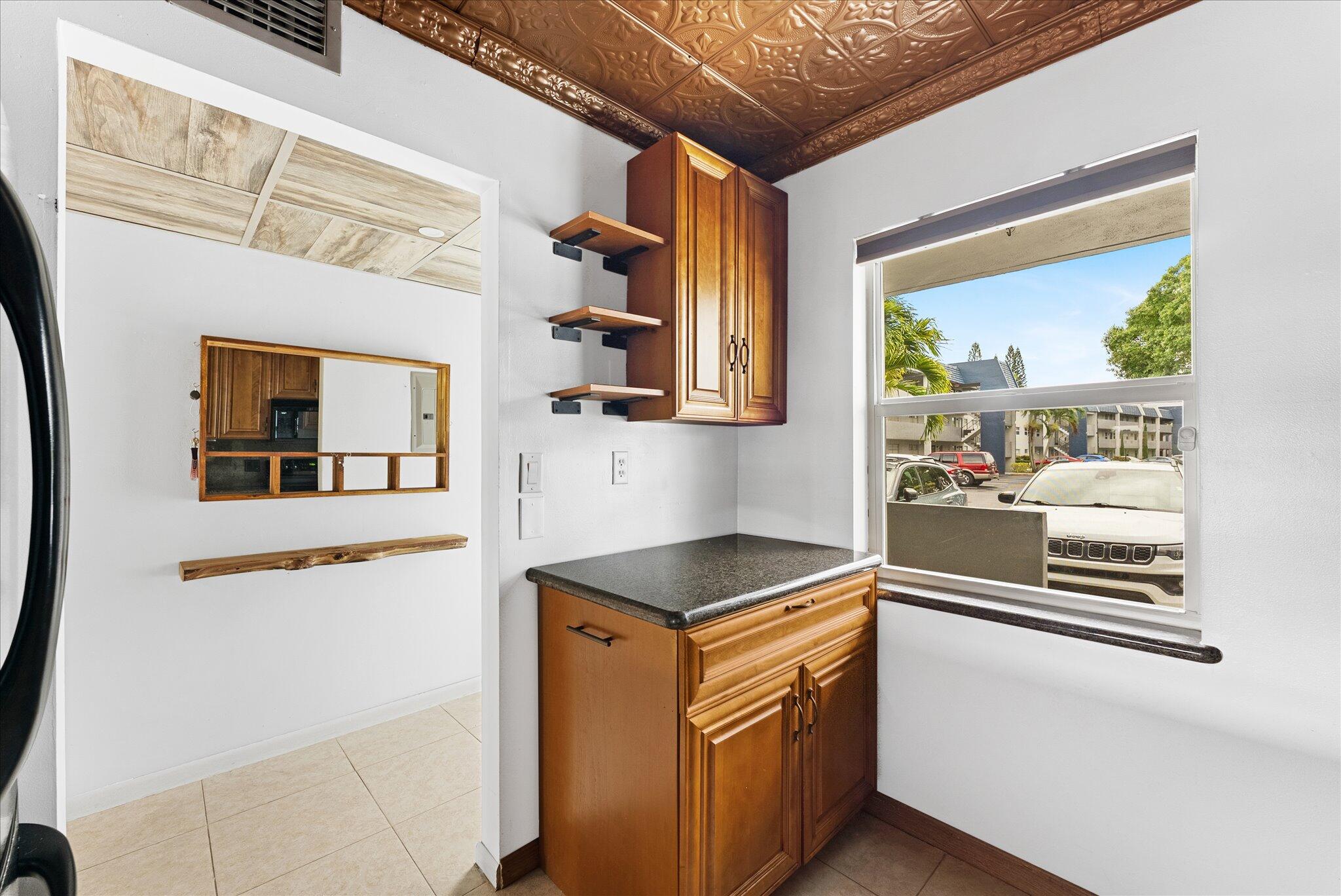 ORIOLE GOLF & TENNIS CLUB CONDO - Residential