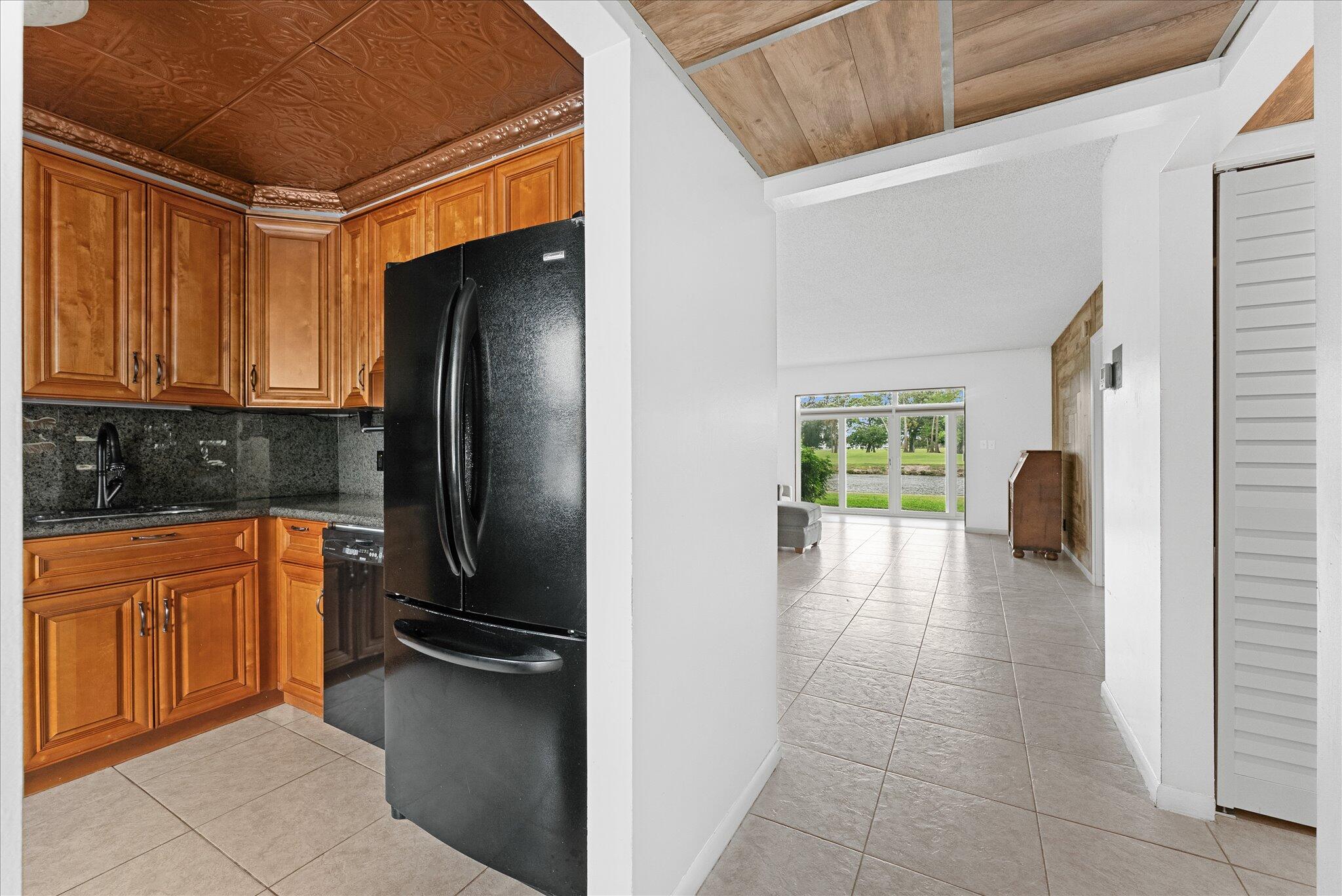 ORIOLE GOLF & TENNIS CLUB CONDO - Residential