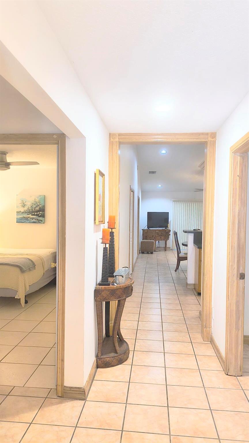 SOUTH SHORE 1 OF WELLINGT - Residential Lease